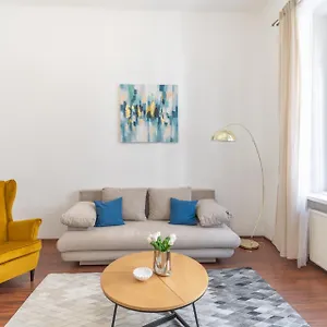 Appartamento Deluxe And Cozy Center For 8ppl, Budapest