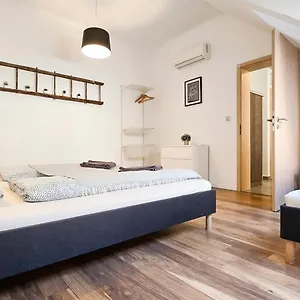 Appartamento Upartments, Budapest